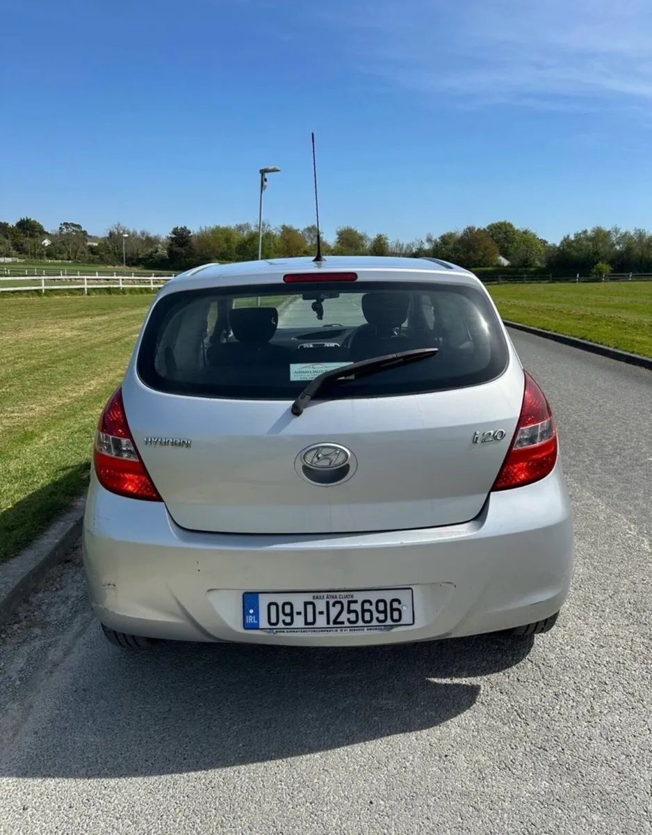 Hyundai i20 2009 - Image 4