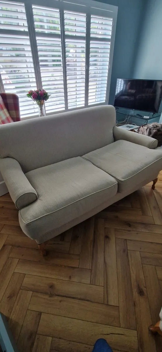 Couch - Image 1