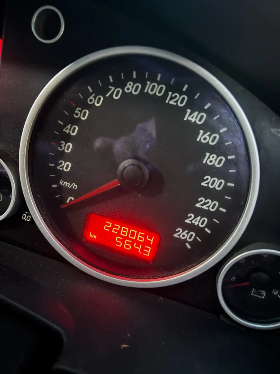 Vw Toureag - Image 4