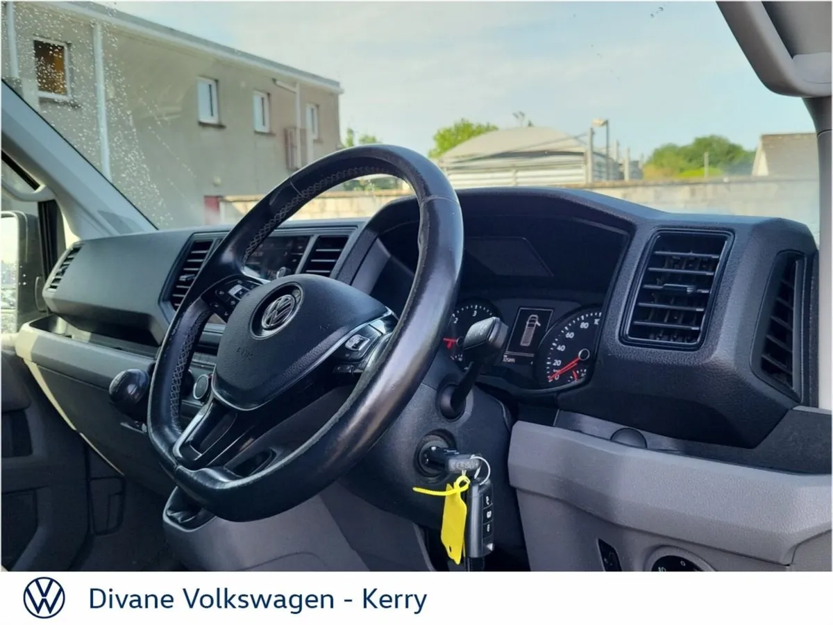 Volkswagen Crafter HIGHLINE 2.0TDI 140BHP 34950 in - Image 4