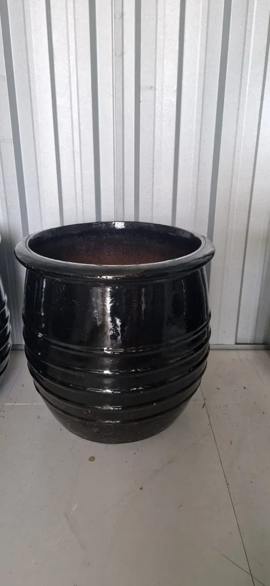 Garden Pots - Image 2