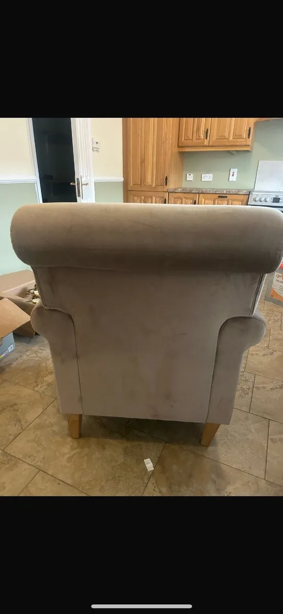 Armchairs - Image 2
