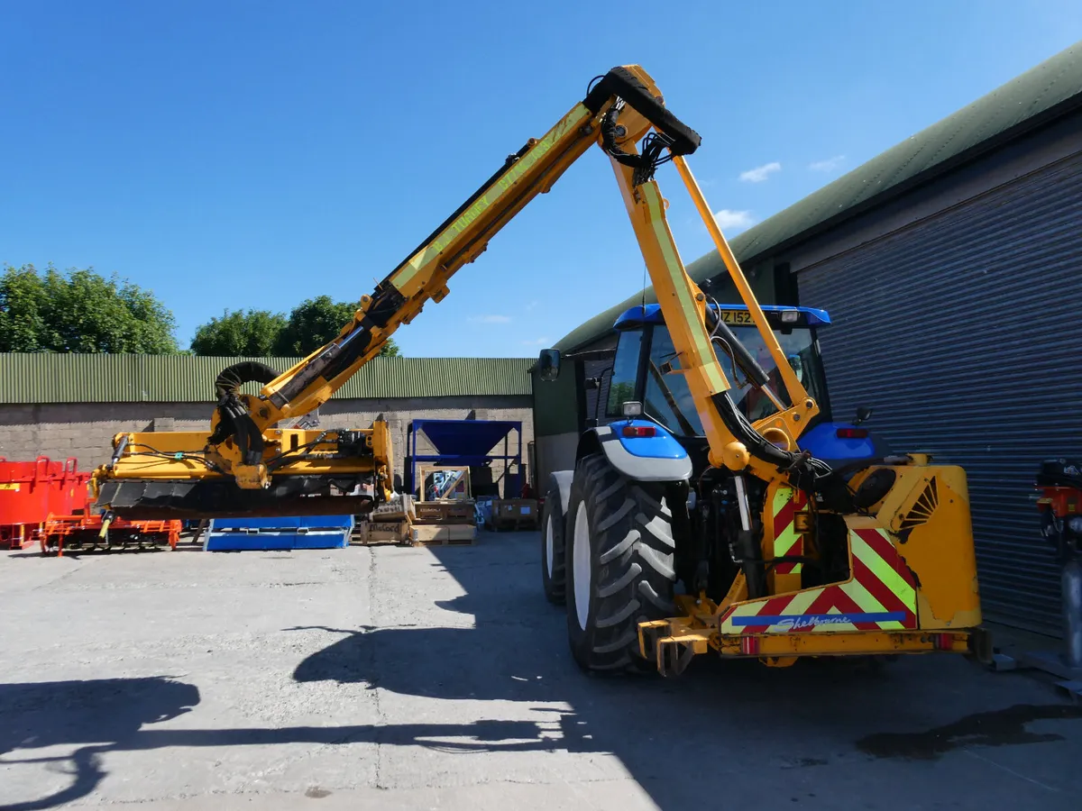 Shelbourne 775 VFRT Hedgecutter - Image 3