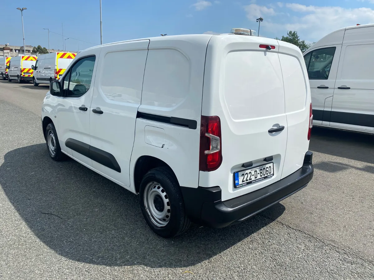 2022 Citroen Berlingo 1.5HDI 100BHP - Image 4