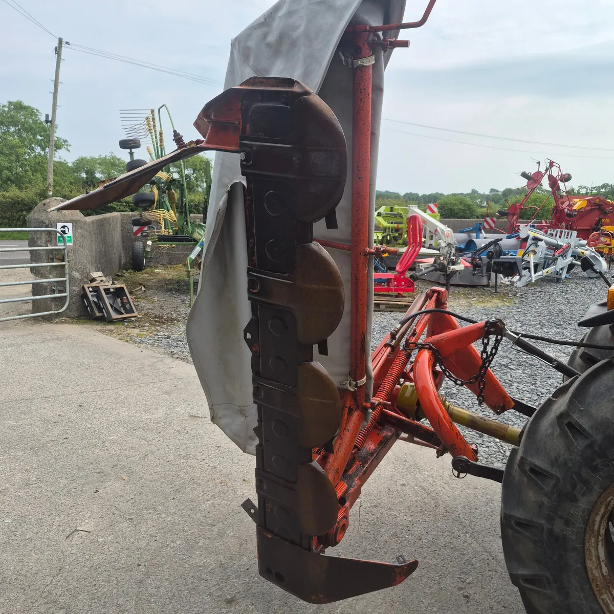 Kuhn/Bamford GMD44 Mower - Image 3