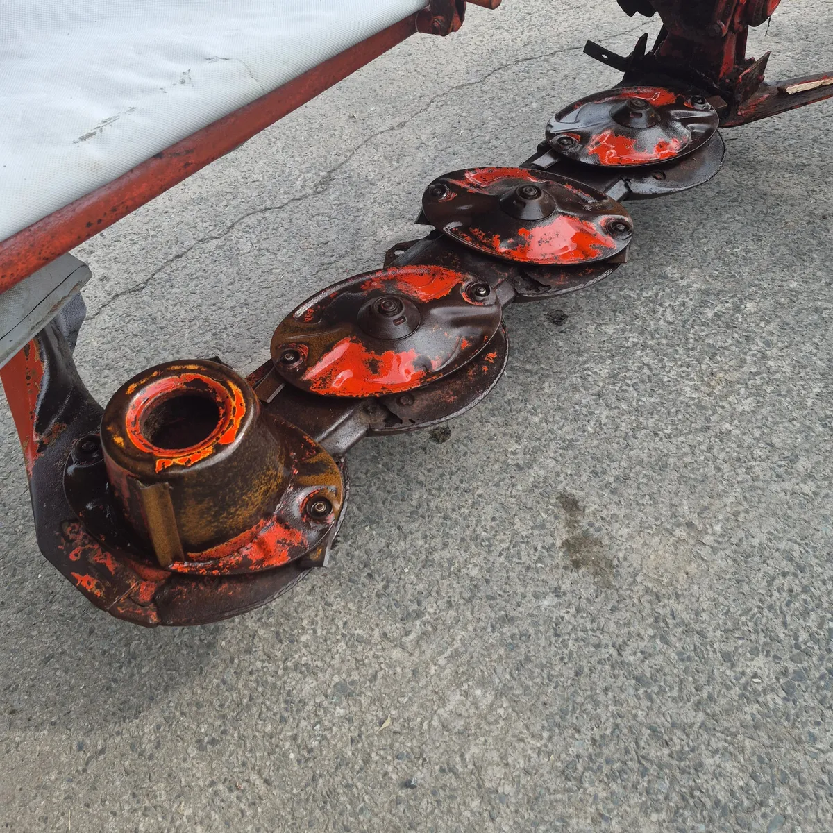 Kuhn/Bamford GMD44 Mower - Image 4