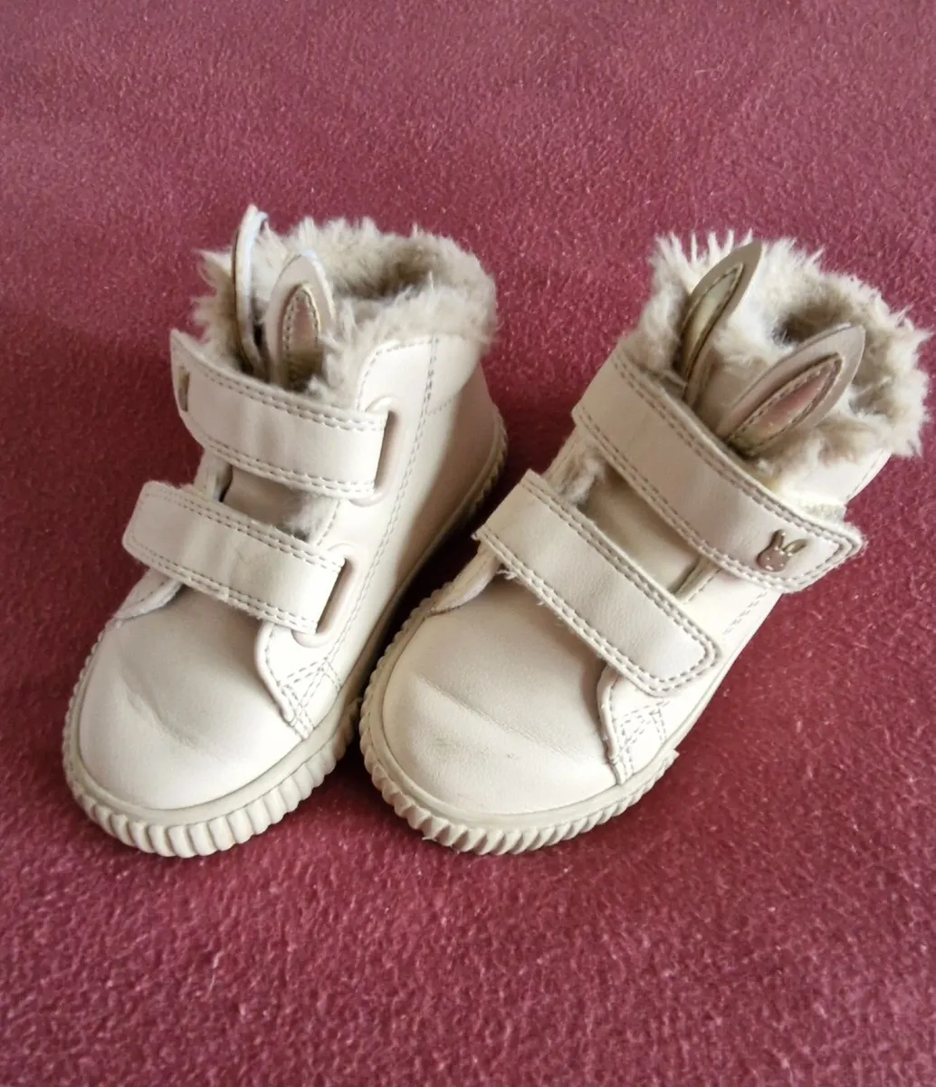 GRIL clothes size 12-36 months - Image 2