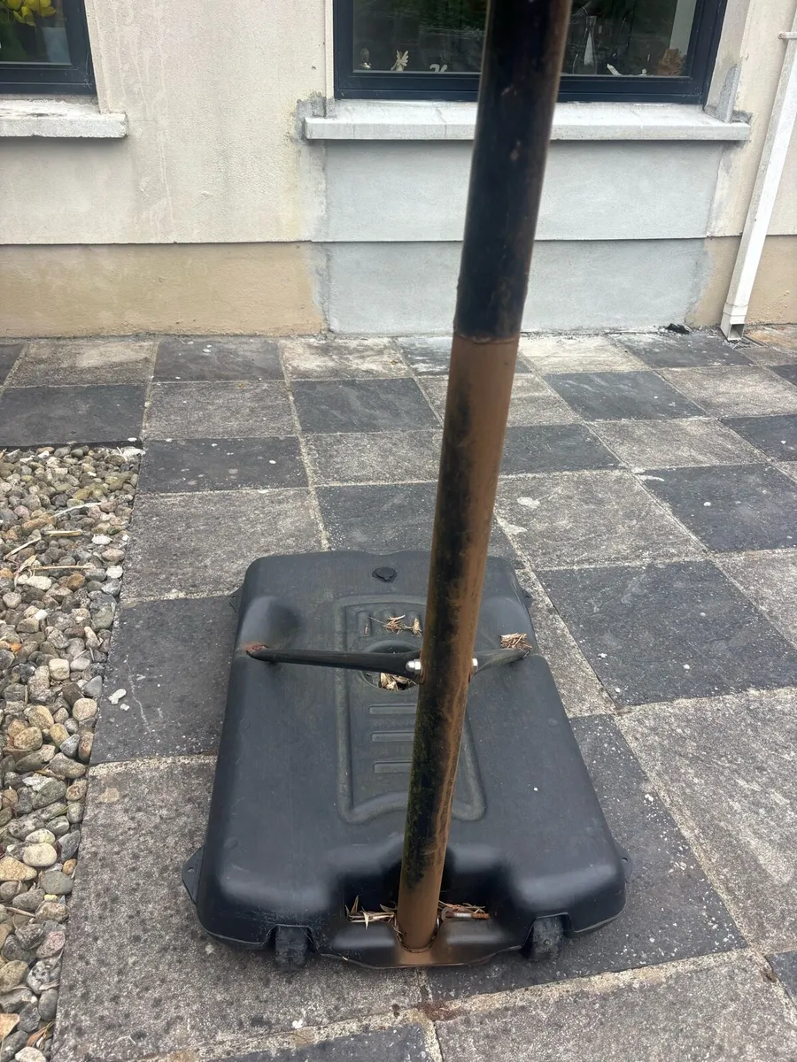Basketball Hoop - Image 4