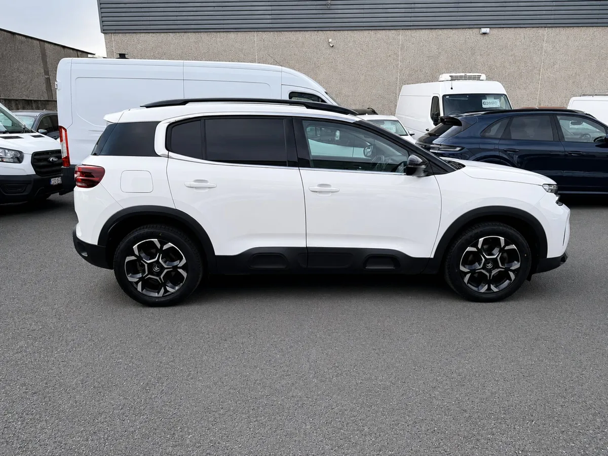 2023 Citroen C5 Aircross Commercial - Image 4