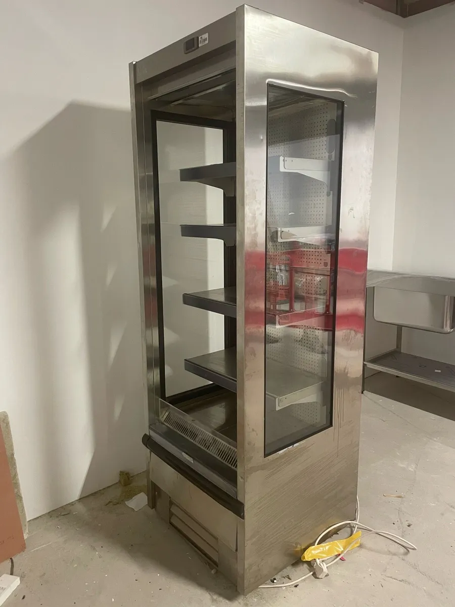 Grab and go fridge - Image 2
