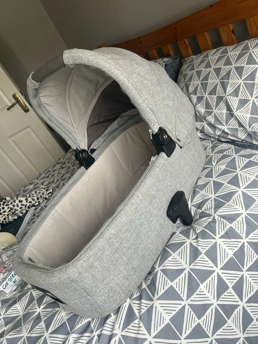 Mamas & Papas travel system Flip xt - Image 2