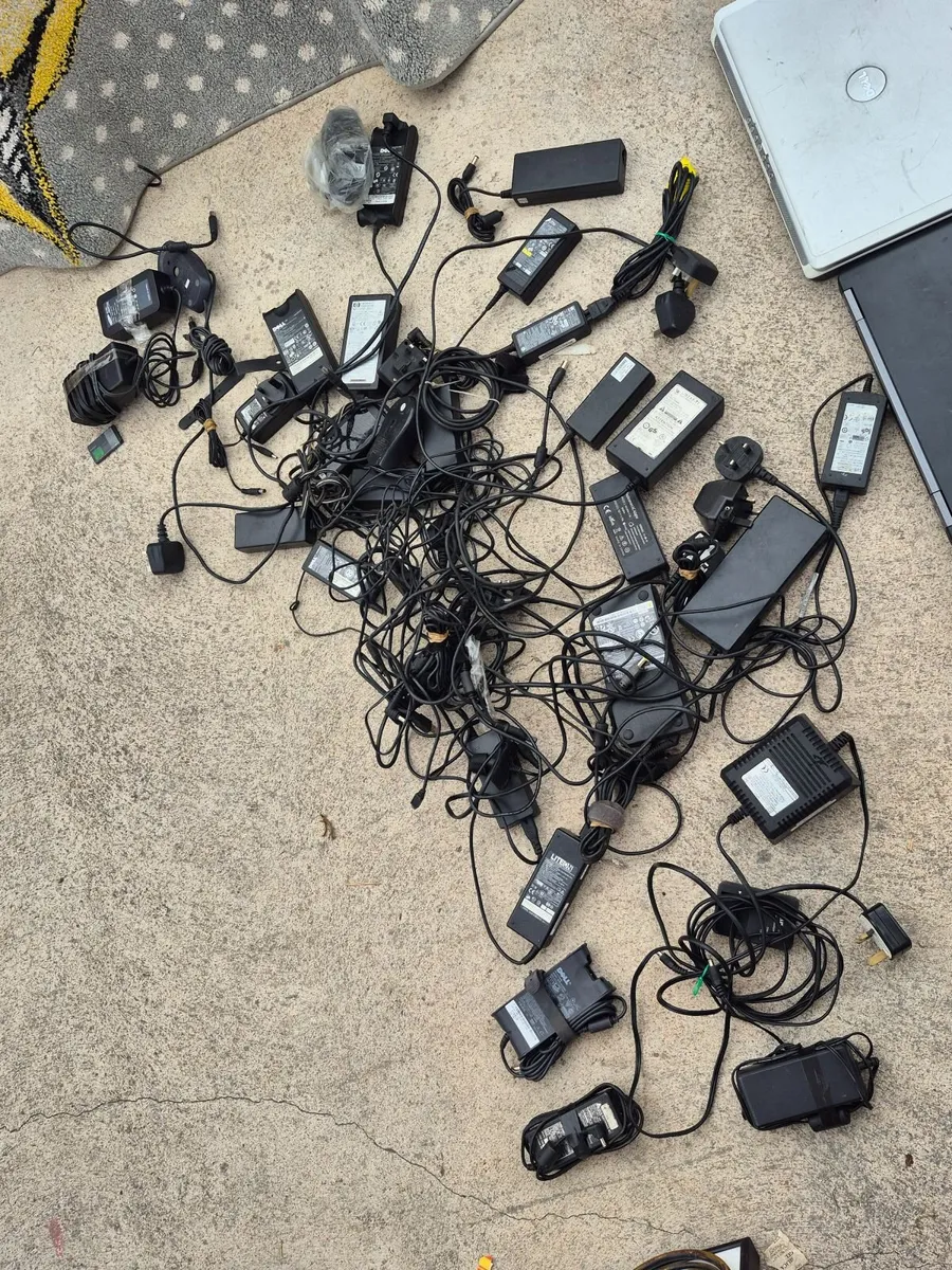Laptops phones joblot - Image 3