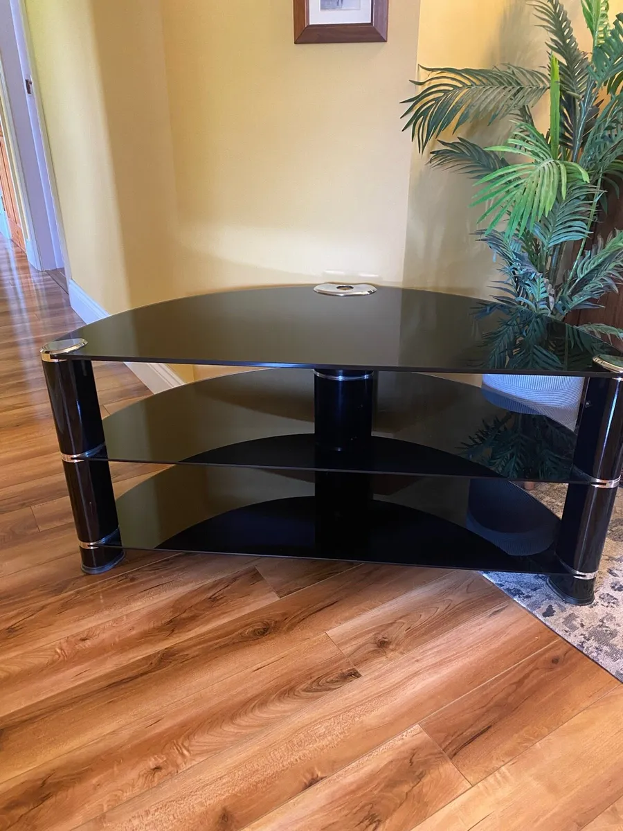 Tv stand - Image 1