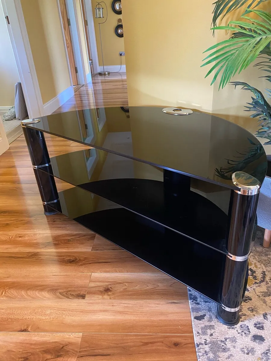 Tv stand - Image 2