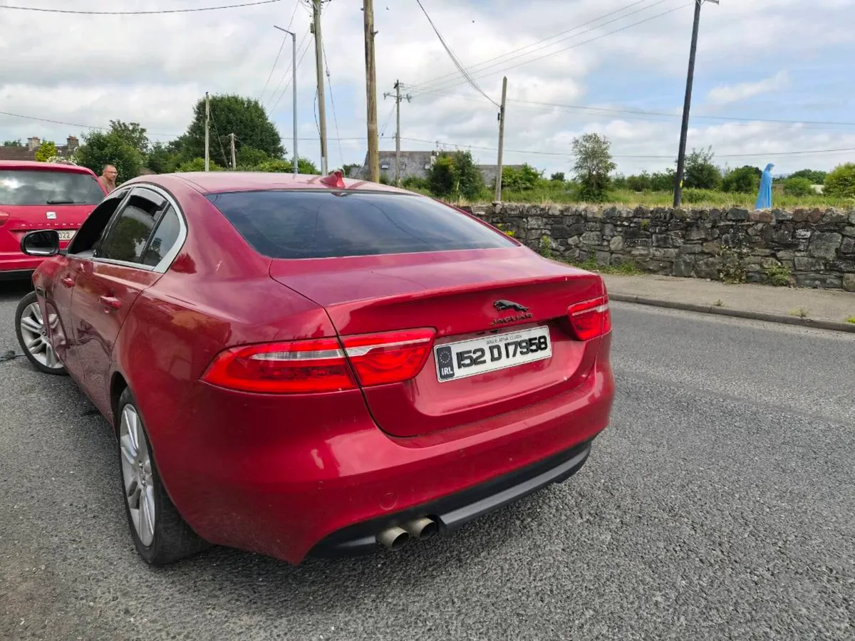 Jaguar Xe 2015 Automatic - Image 3