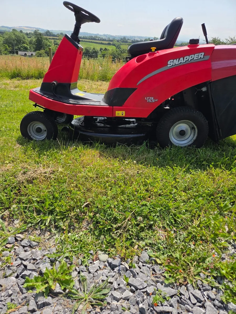 For sale snapper ride on mower - Image 3