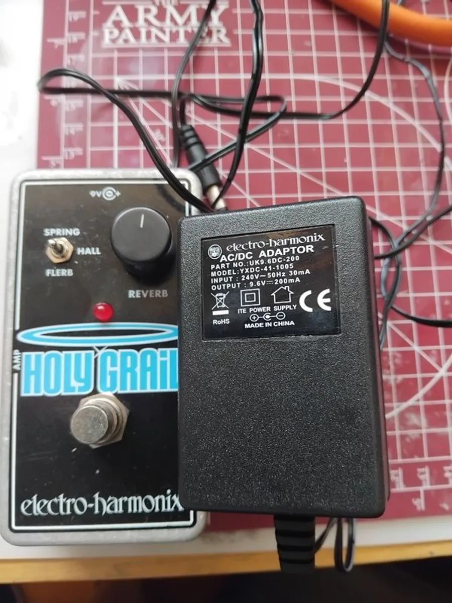 Electro-Harmonix Holy Grail Reverb Pedal