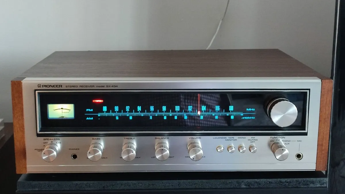 Vintage Pioneer SX-434 Receiver/Amplifier.SERVICED - Image 1