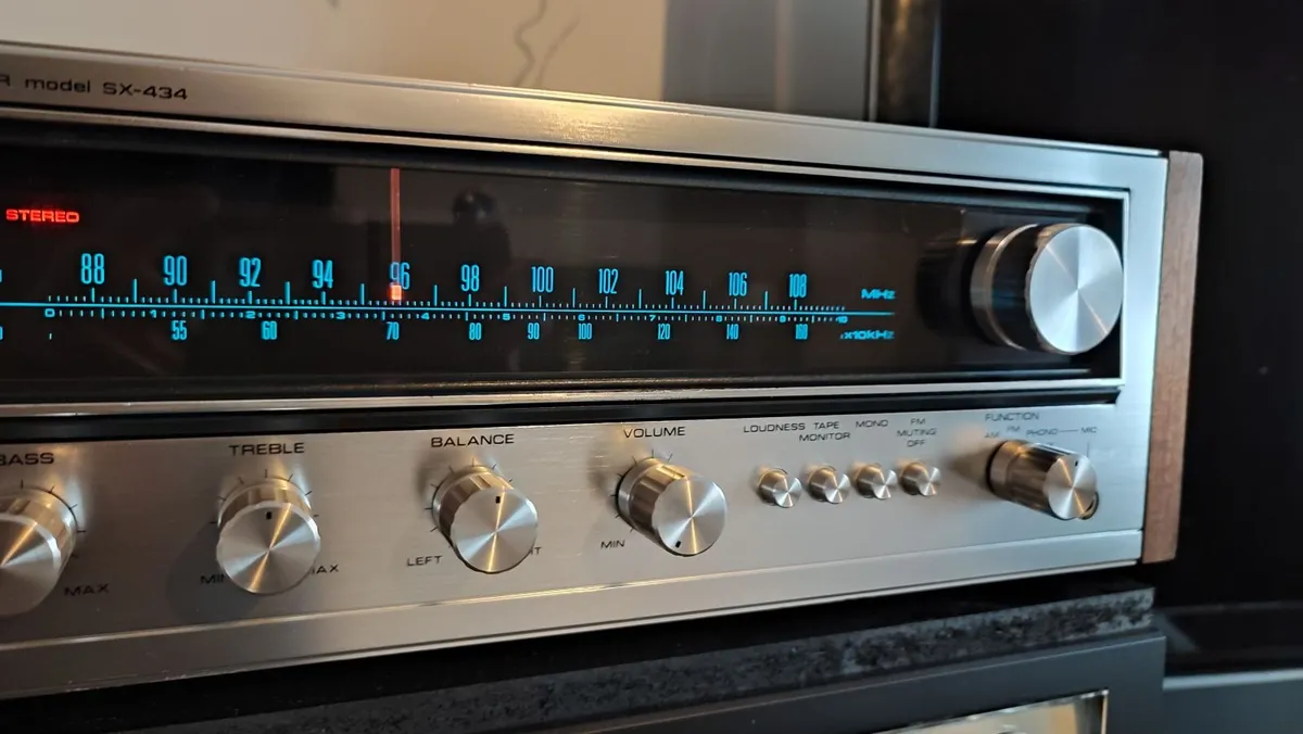 Vintage Pioneer SX-434 Receiver/Amplifier.SERVICED - Image 2