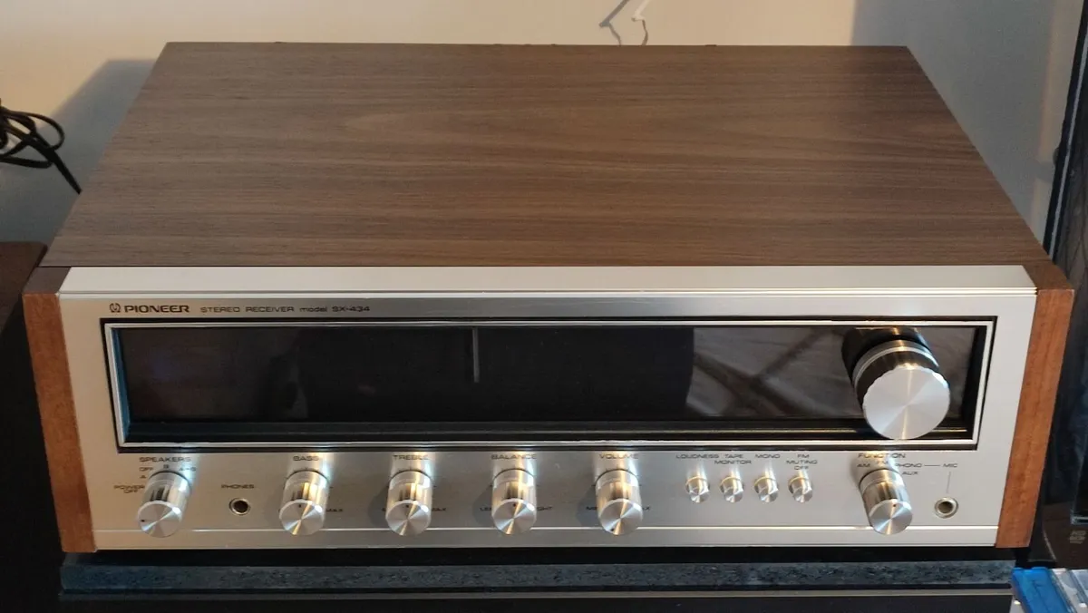 Vintage Pioneer SX-434 Receiver/Amplifier.SERVICED - Image 3