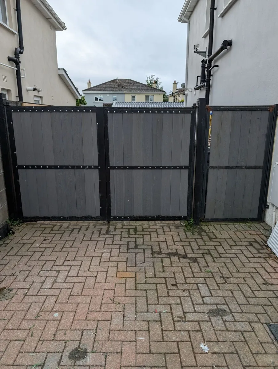 Double gates - Image 4