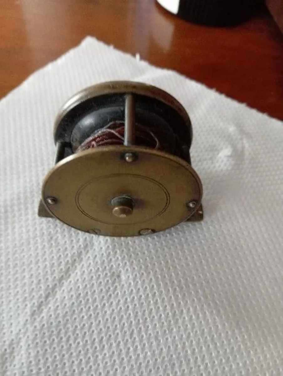 Old Vintage Brass Fishing Reel - Working Perfect - Image 3