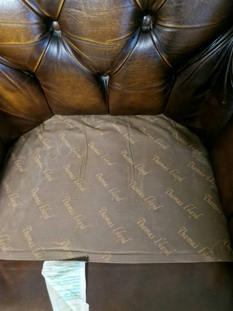 Chesterfield - Image 4