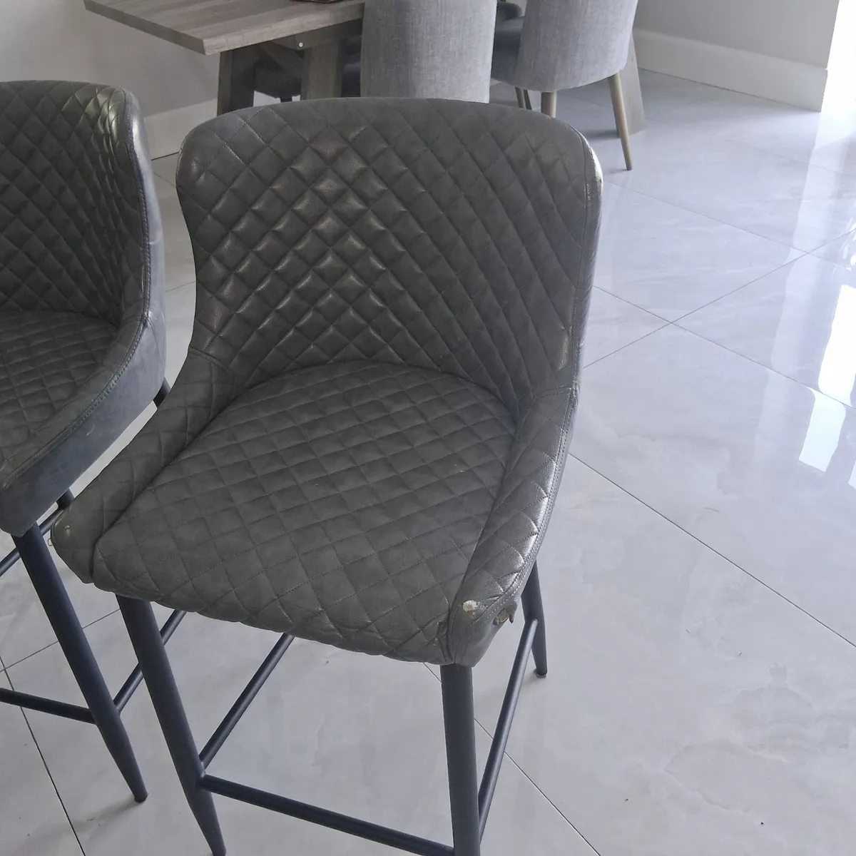 Island chairs x3 - Image 4