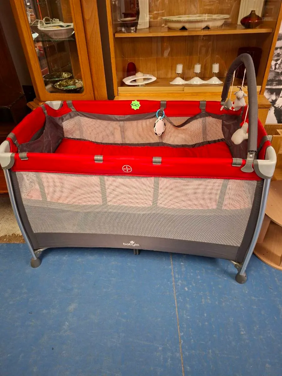 TRAVEL COT - Image 1