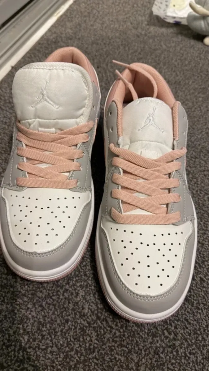 Nike Jordan size 6 - Image 1