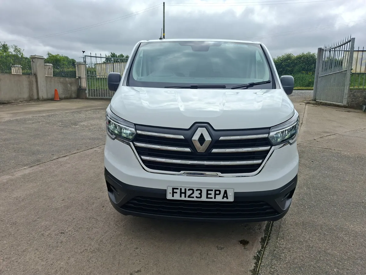 2023 RENAULT TRAFIC 2.0 130 BHP ADVANCE  LWB - Image 2
