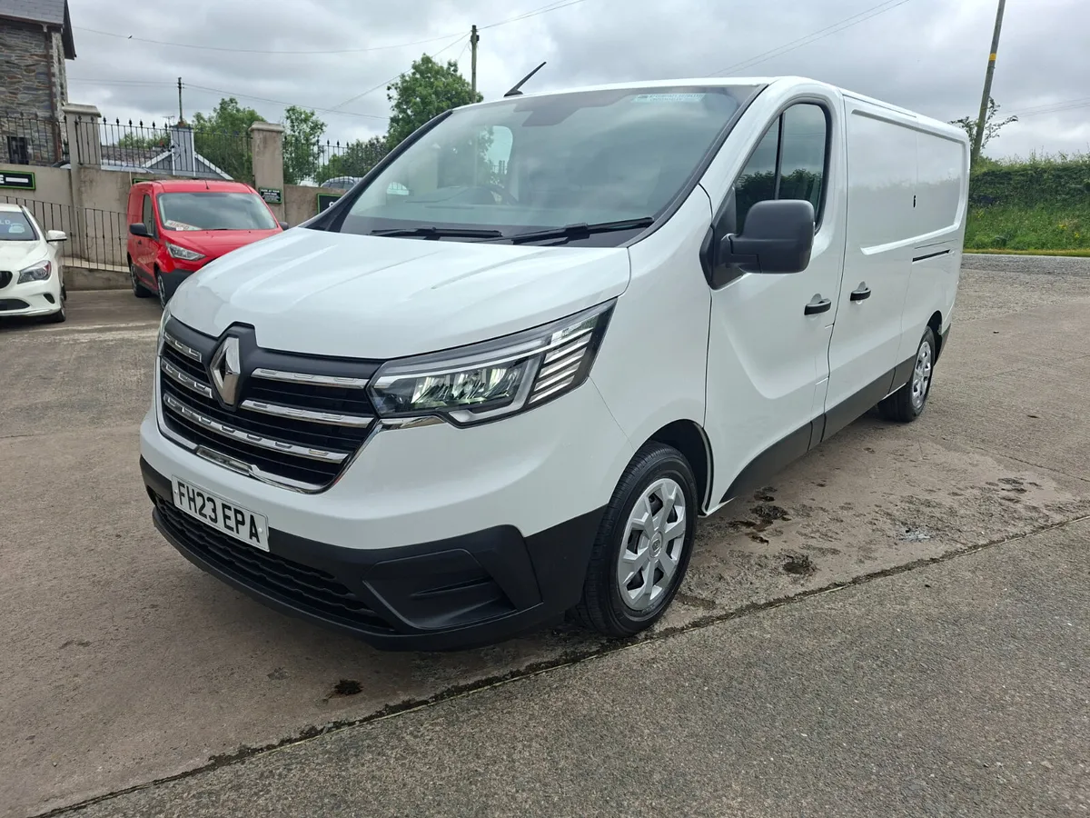 2023 RENAULT TRAFIC 2.0 130 BHP ADVANCE  LWB - Image 3