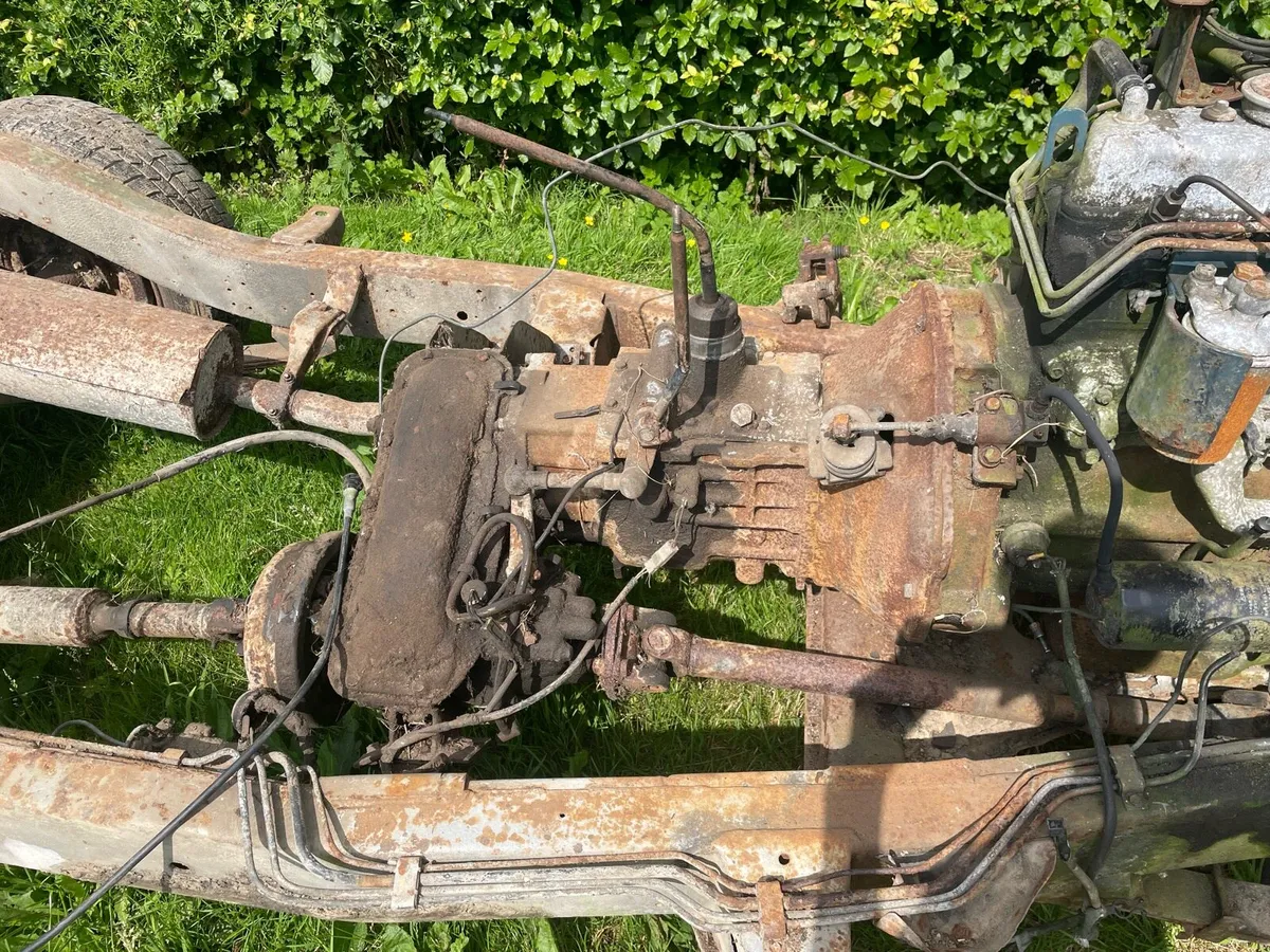 Nissan patrol rolling chassis and drive line - Image 2