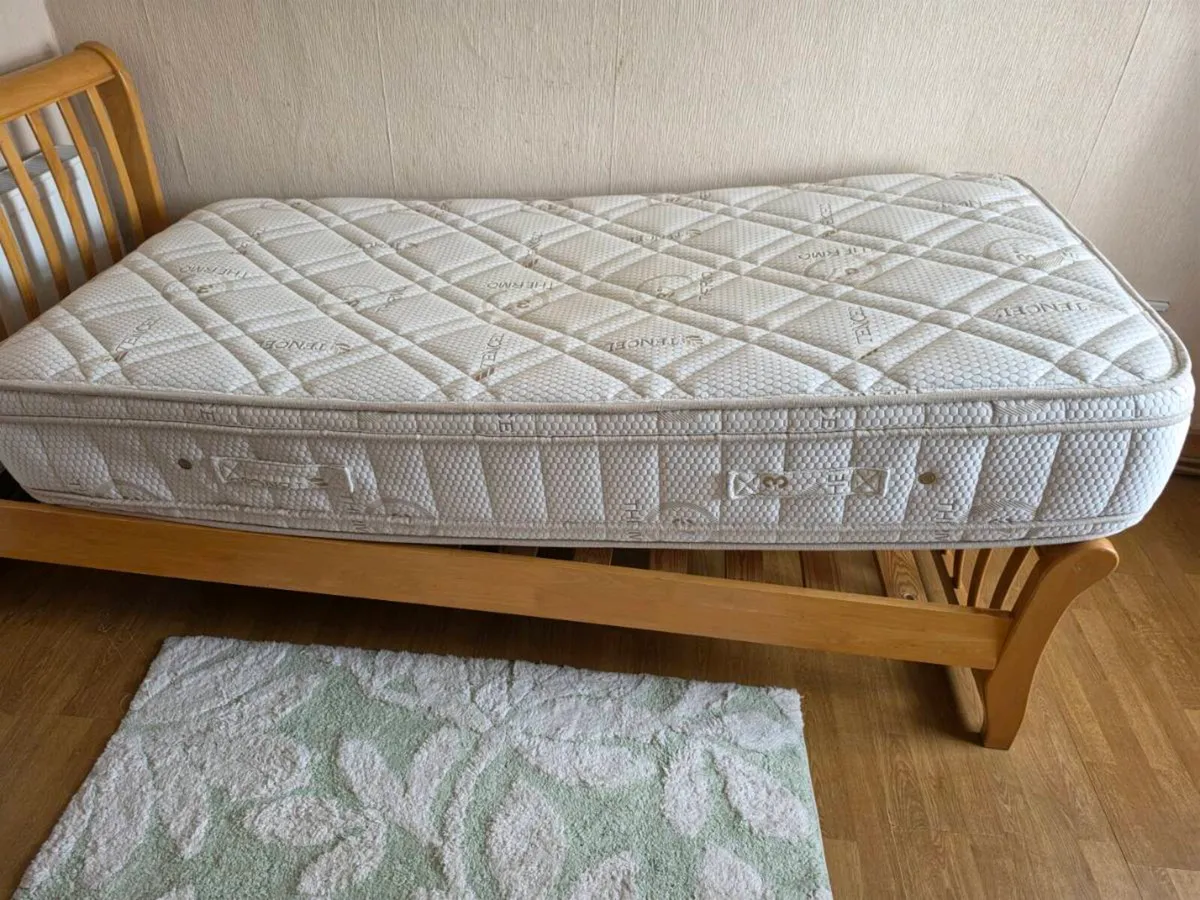 Single bed with mattress - Image 3