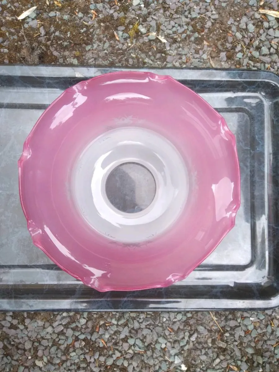 3no.Pink Glass Lamp Shades for Old Oil Lamps.€140 - Image 2