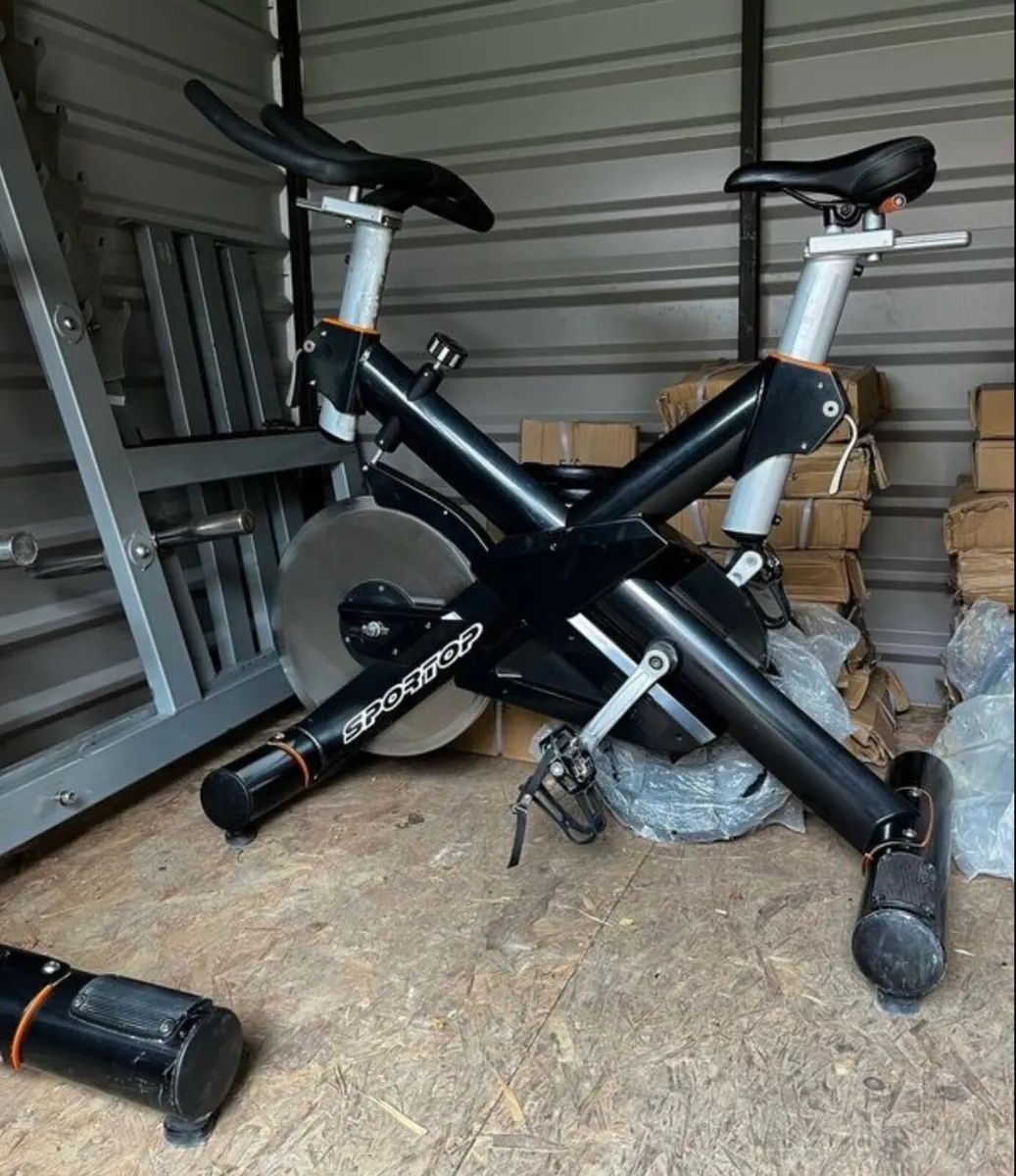 Sportop cb8500 30kg flywheel spin bikes - Image 2