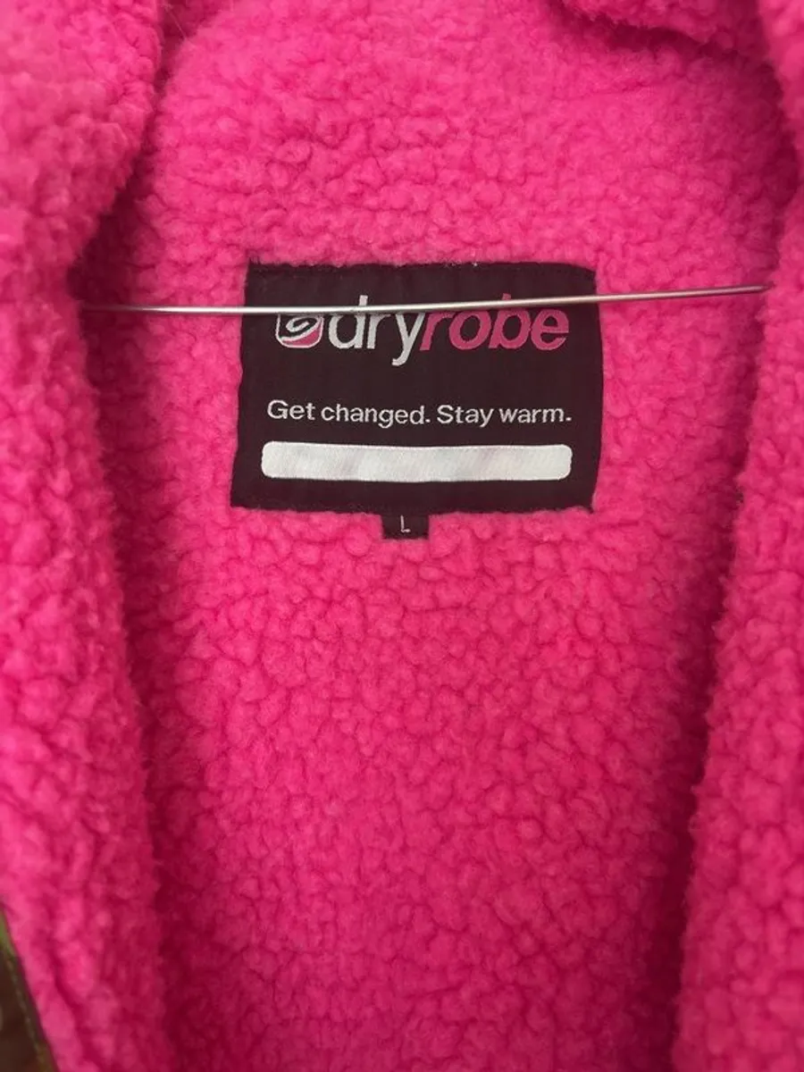 Dryrobe - Image 2