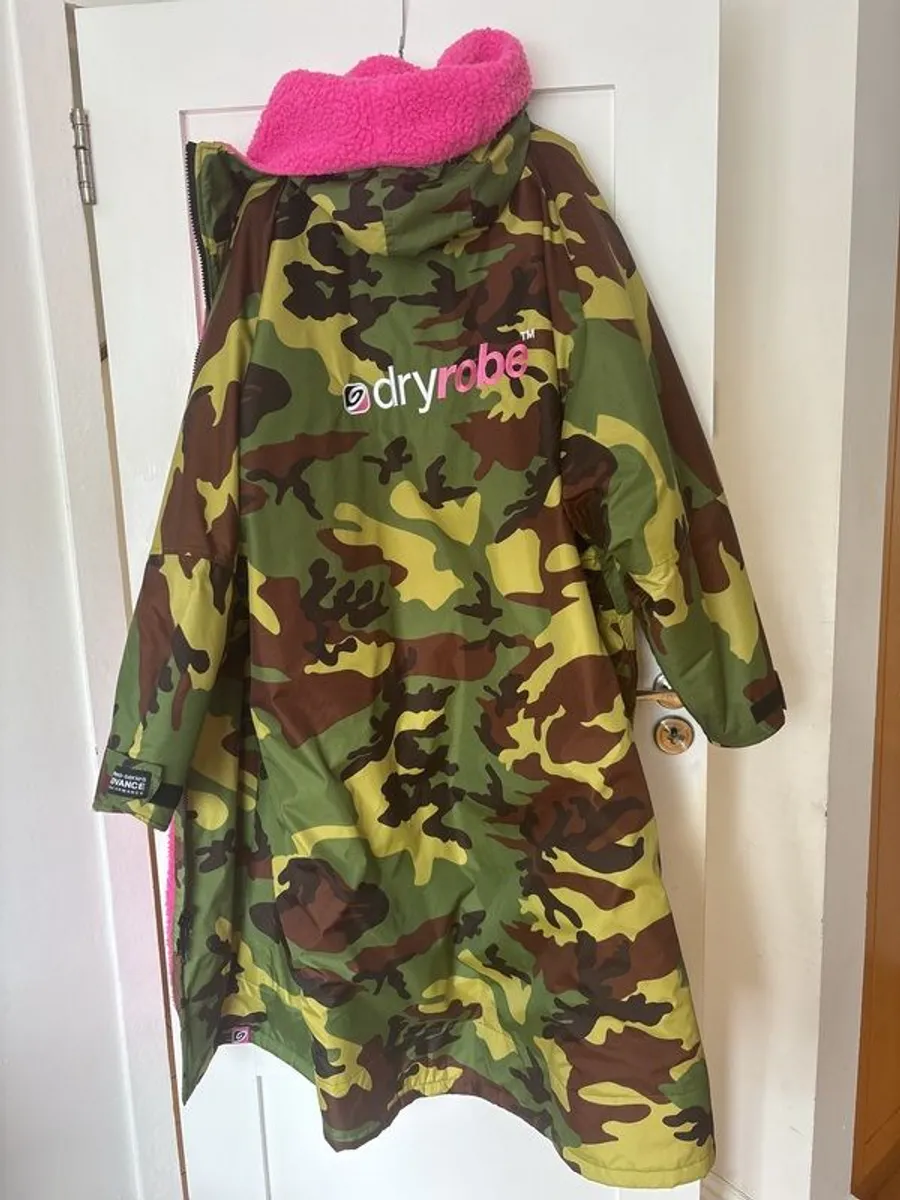 Dryrobe - Image 4
