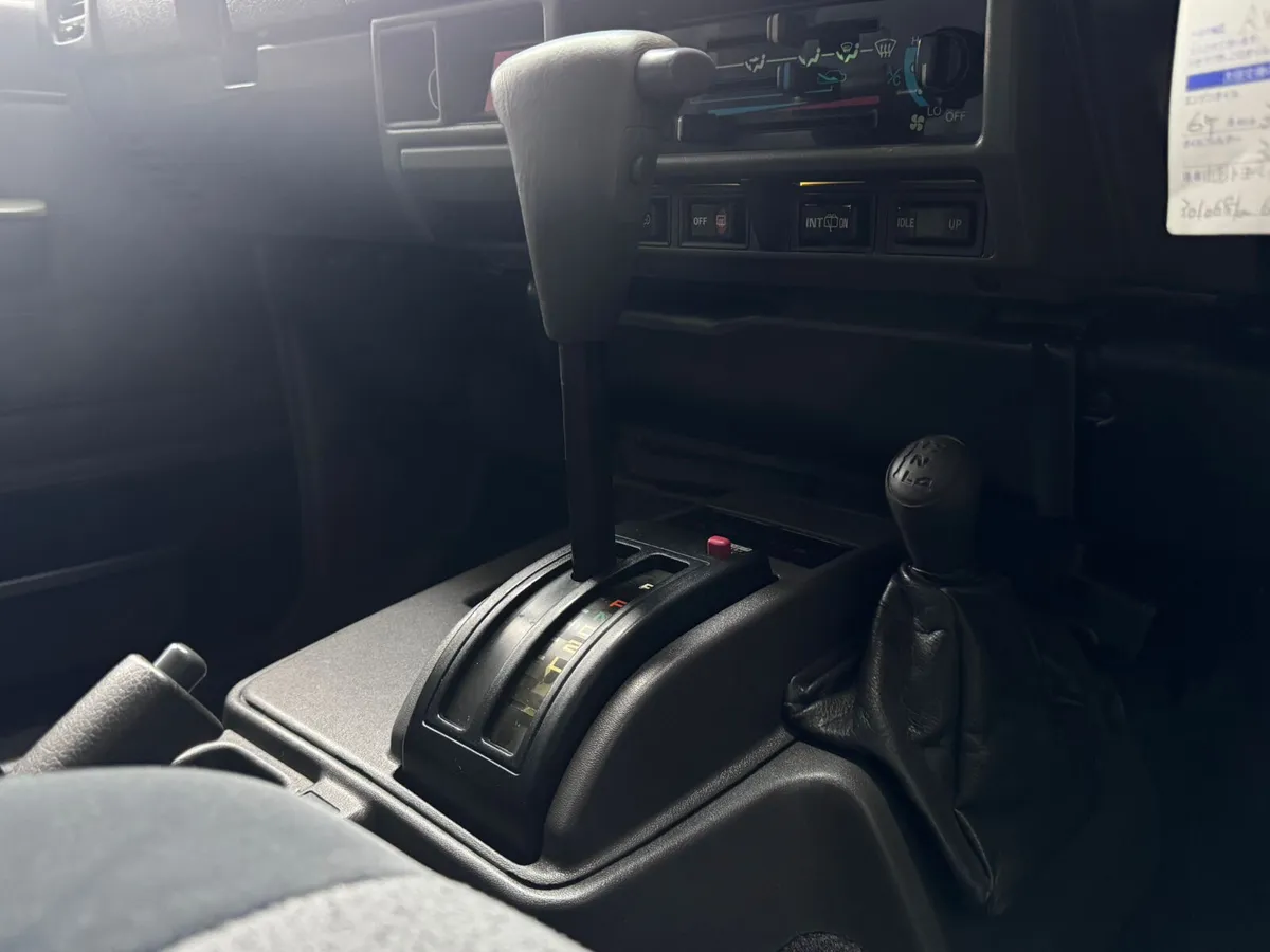Toyota Land Cruiser 70 Series Prado - Image 4