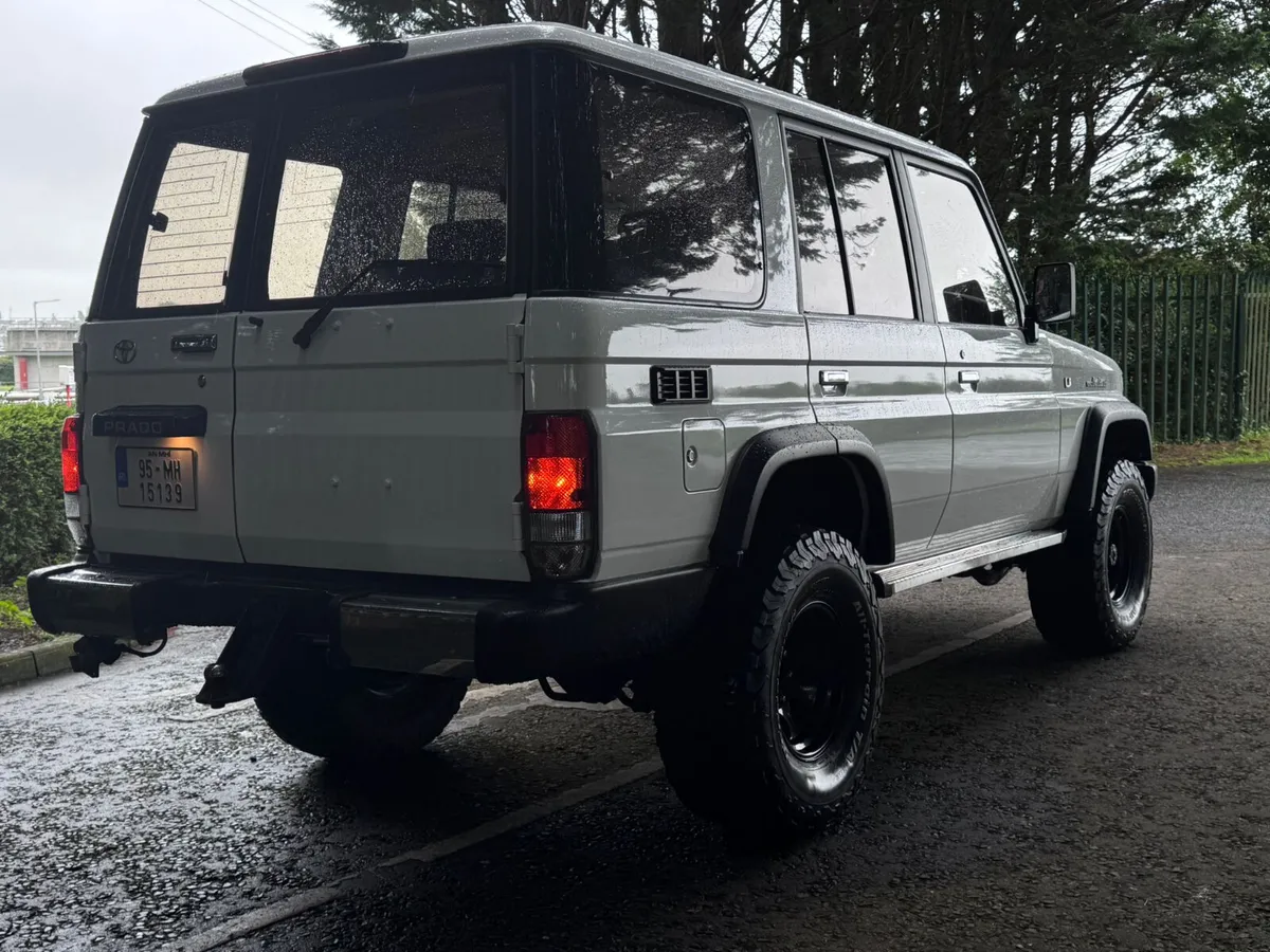 Toyota Land Cruiser 70 Series Prado - Image 3