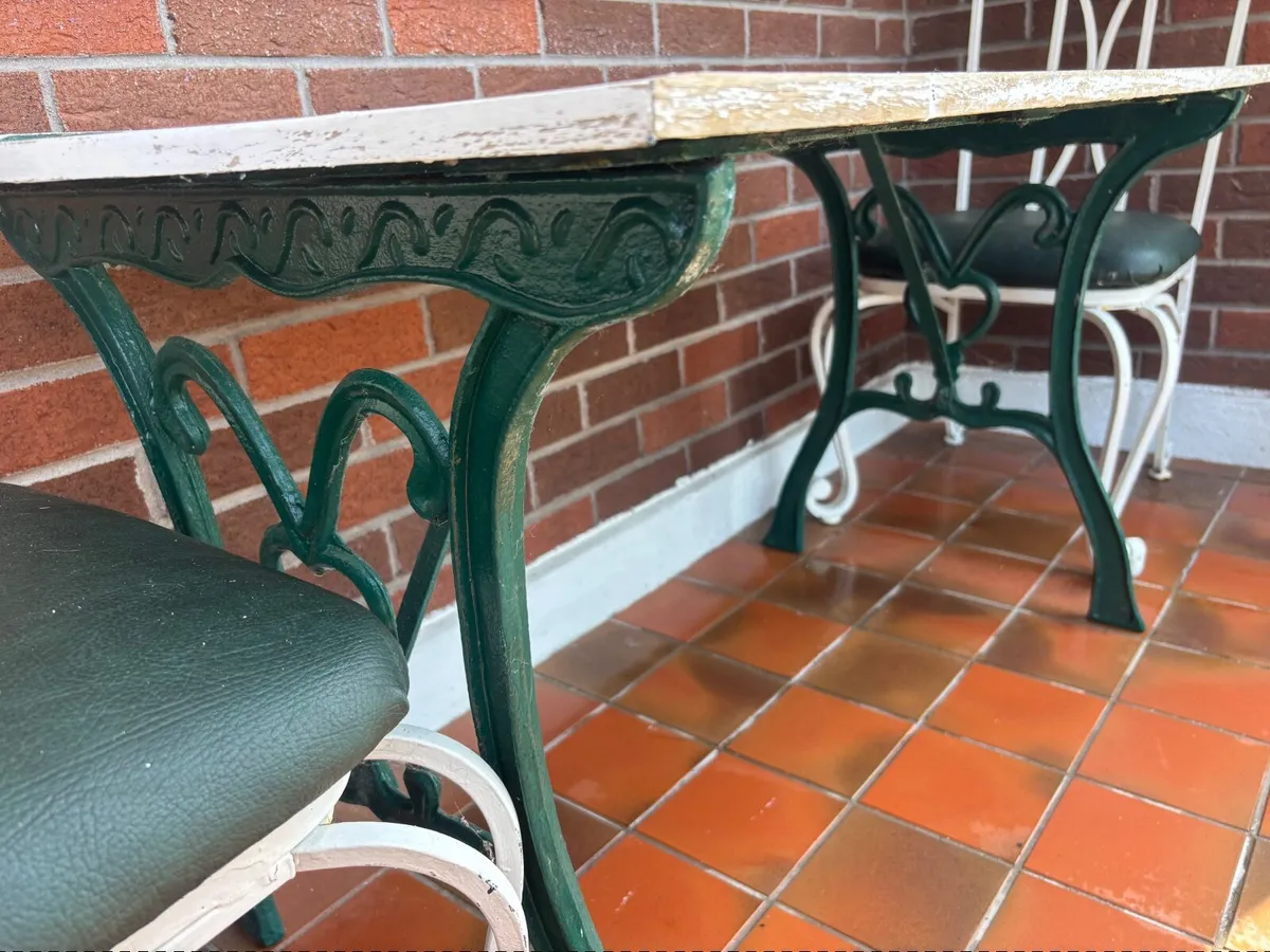 Cast iron garden table and chairs - Image 3