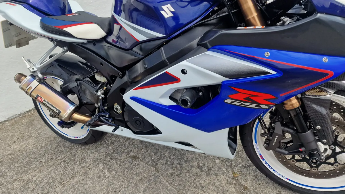Gsxr1000K6 Collectable @ Doyles - Image 3