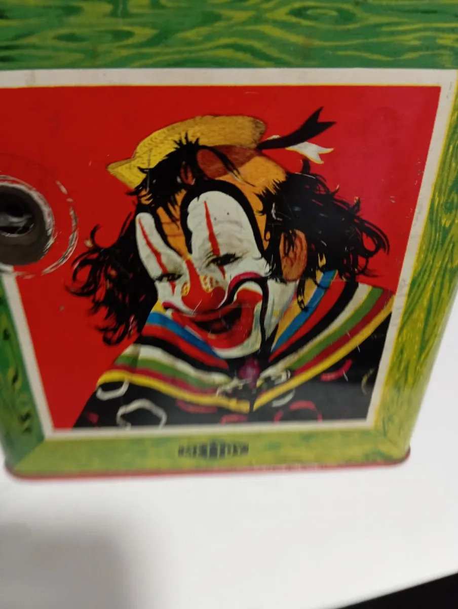 Old Vintage Jack in the Box - Image 2