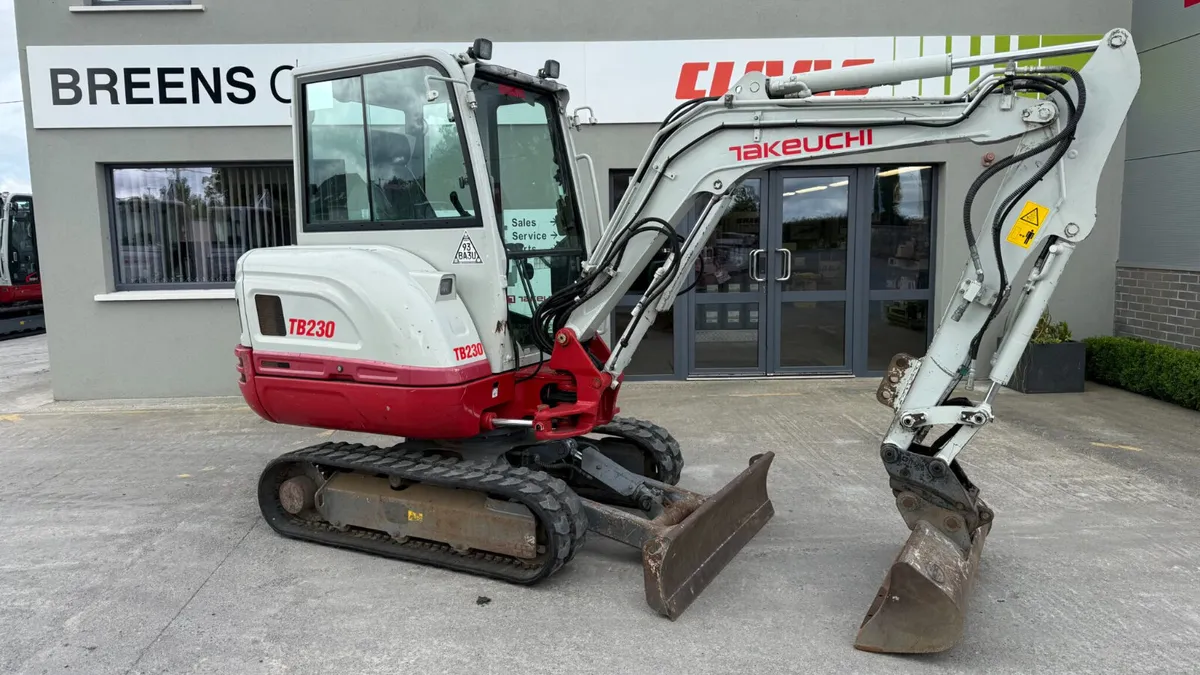 Takeuchi TB230 - Image 3