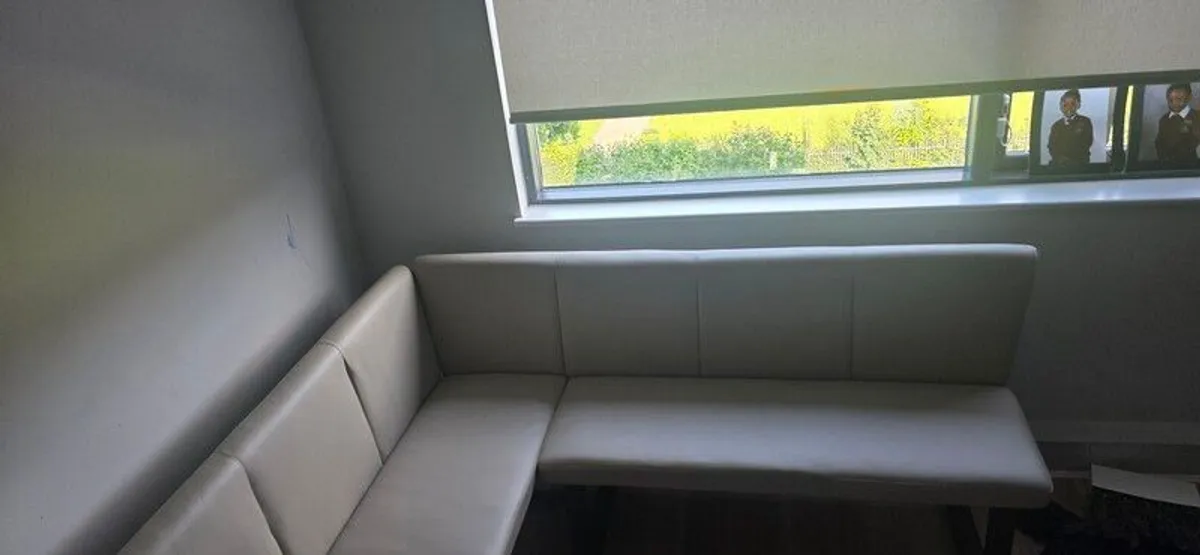 dining - Image 2