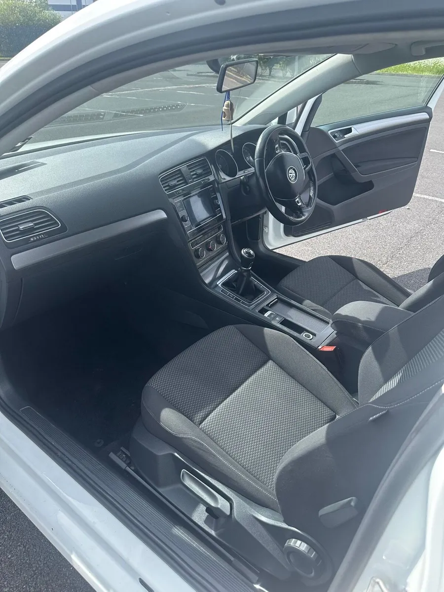 2018 Volkswagen Golf Commercial Van - Image 3