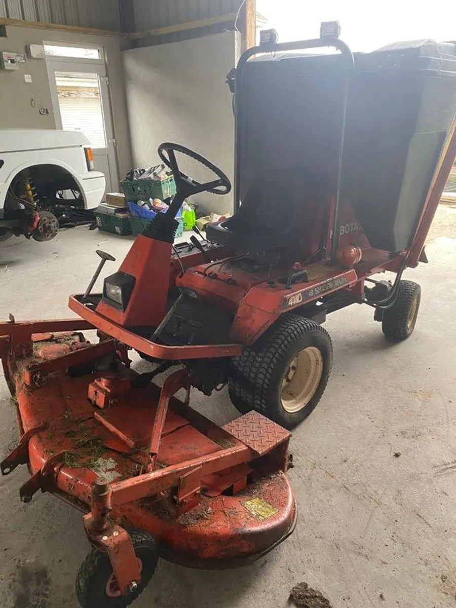 Lawn mower - Image 1