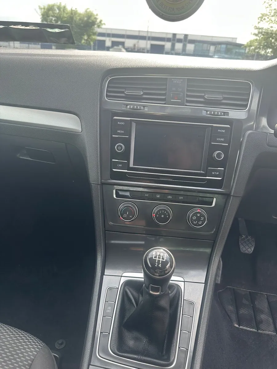 2018 Volkswagen Golf Commercial Van - Image 4