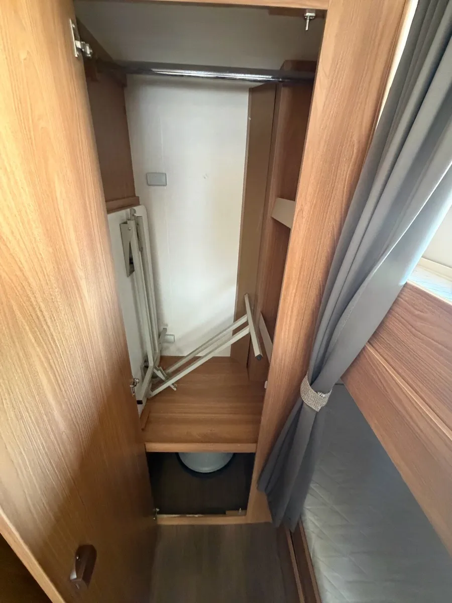 Sprite freedom 6 berth caravan (bunkbeds) - Image 3