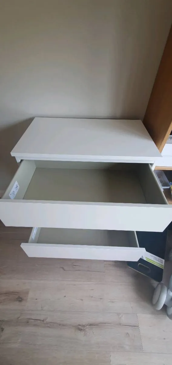 Ikea Malm 4 drawer chest - Image 2